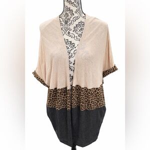 Umgee Women's Leopard Print cardigan  - Cream and Black—PRELOVED size SM
